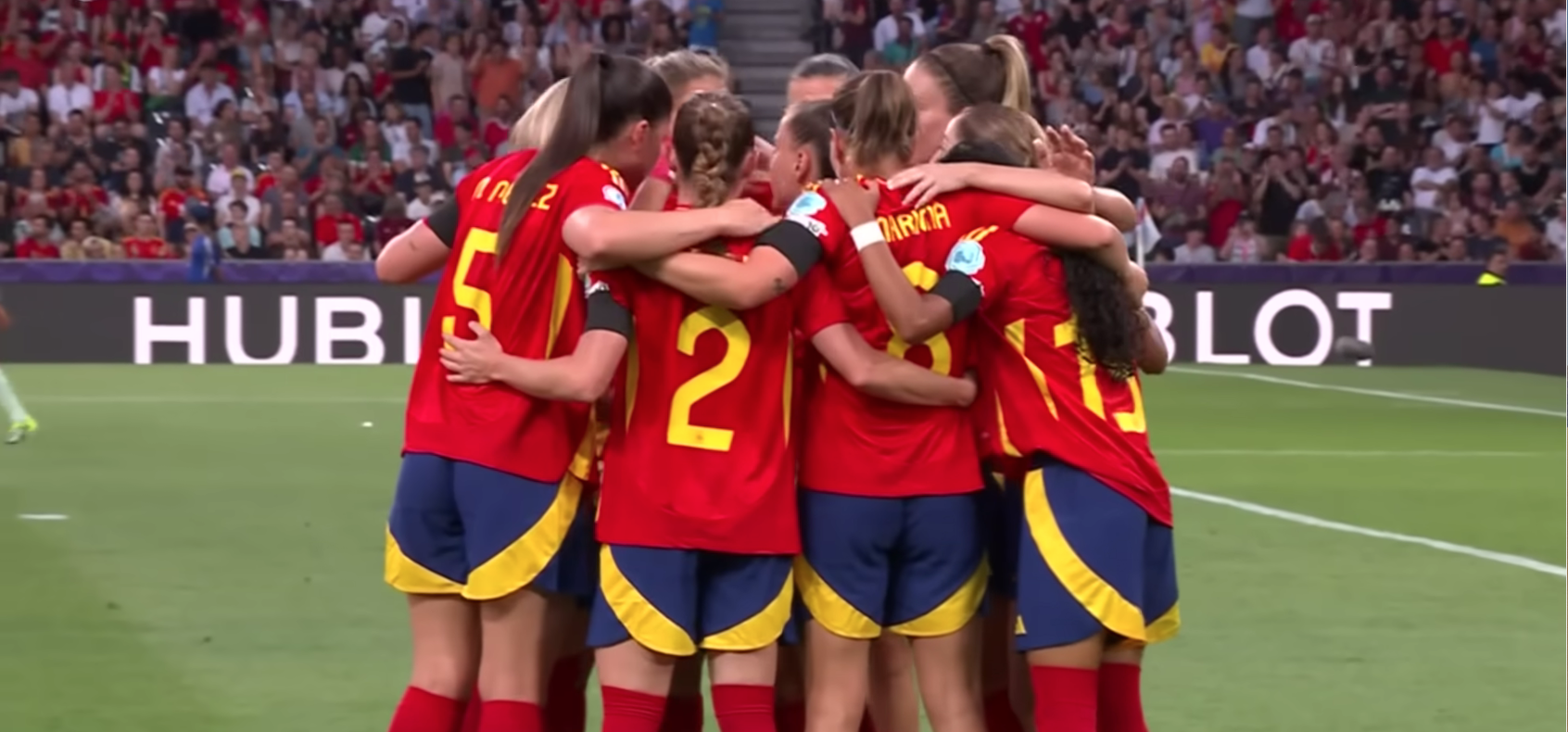 España ilusiona con una exhibición goleadora ante Portugal