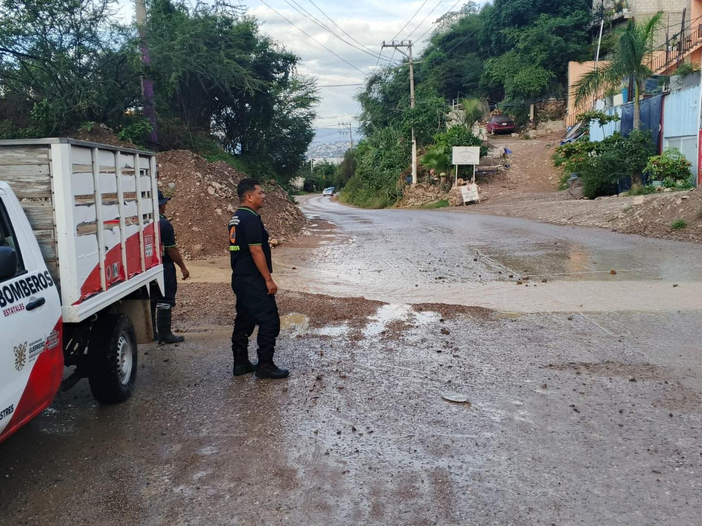 SGIRPCGRO atiende y brinda atención a la población por las tormentas en Tlapa, Gro