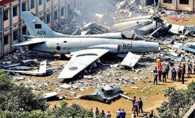 Desastre aéreo en Daca: jet militar se estrella contra colegio lleno de estudiantes