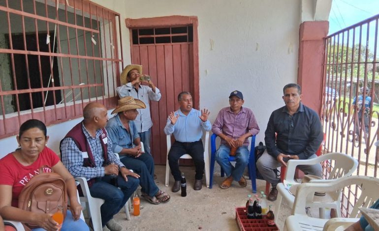 Sagadegro atiende a campesinos afectados por granizadas en Igualapa