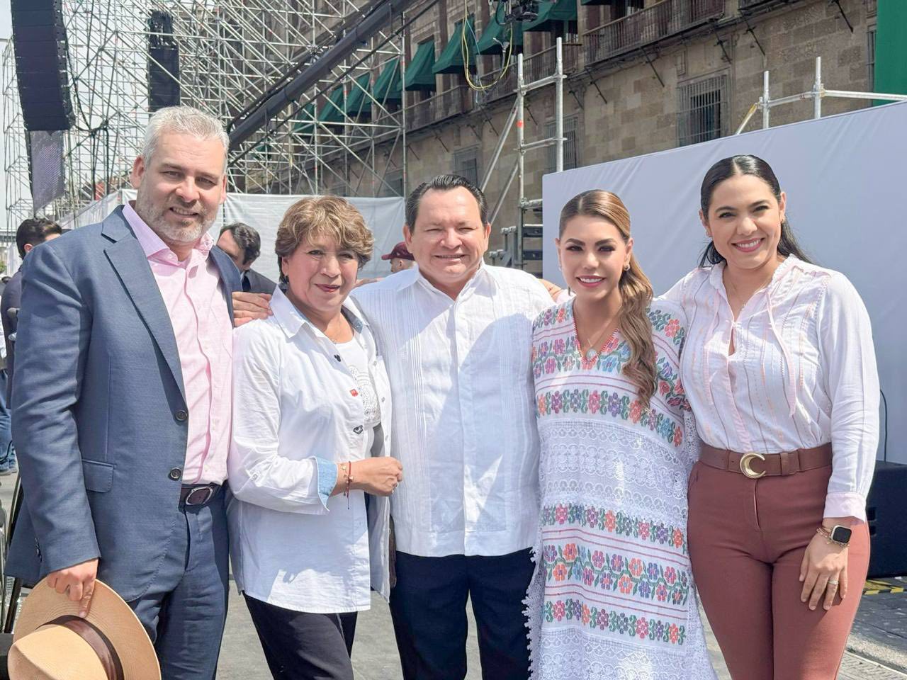 E. Salgado comparte resumen de trabajo de la primera semana de octubreE. Salgado encabeza el contingente de Guerrero en el cierre de gira de CSE. Salgado comparte resumen de trabajo de la primera semana de octubre