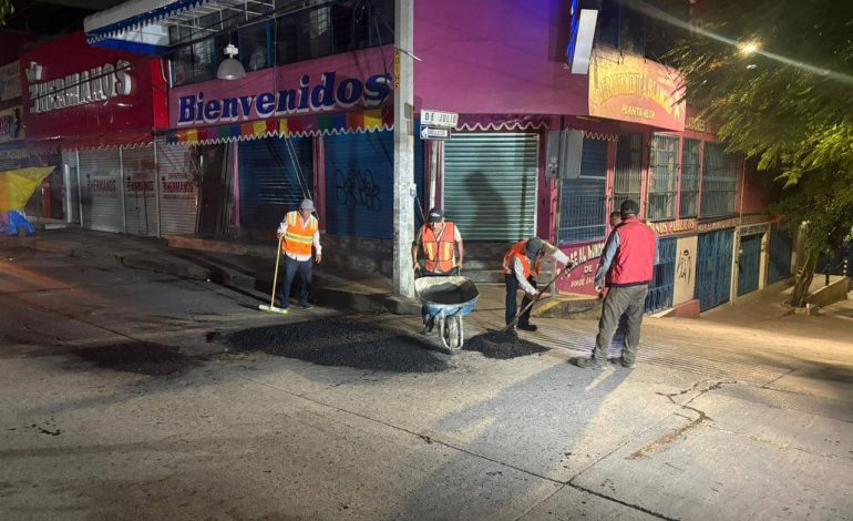Continúa el Programa de Bacheo Anual 2025 para mejorar vialidades de Chilpancingo
