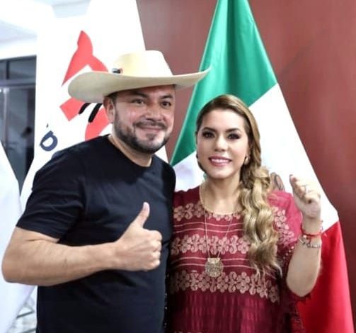 Jesús Urióstegui reconoce liderazgo y transparencia de Evelyn Salgado en Guerrero