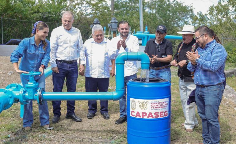 E. Salgado comparte fotos de la inauguración del Pozo Profundo “Petaquillas”, Chilpancingo