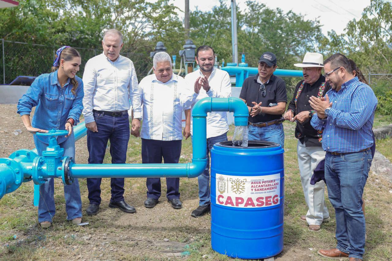 E. Salgado comparte fotos de la inauguración del Pozo Profundo “Petaquillas”, Chilpancingo