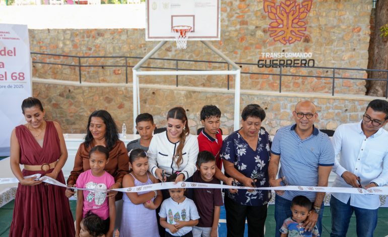 E. Salgado realiza inauguración del parque de la Col. Mártires del 68 en Acapulco
