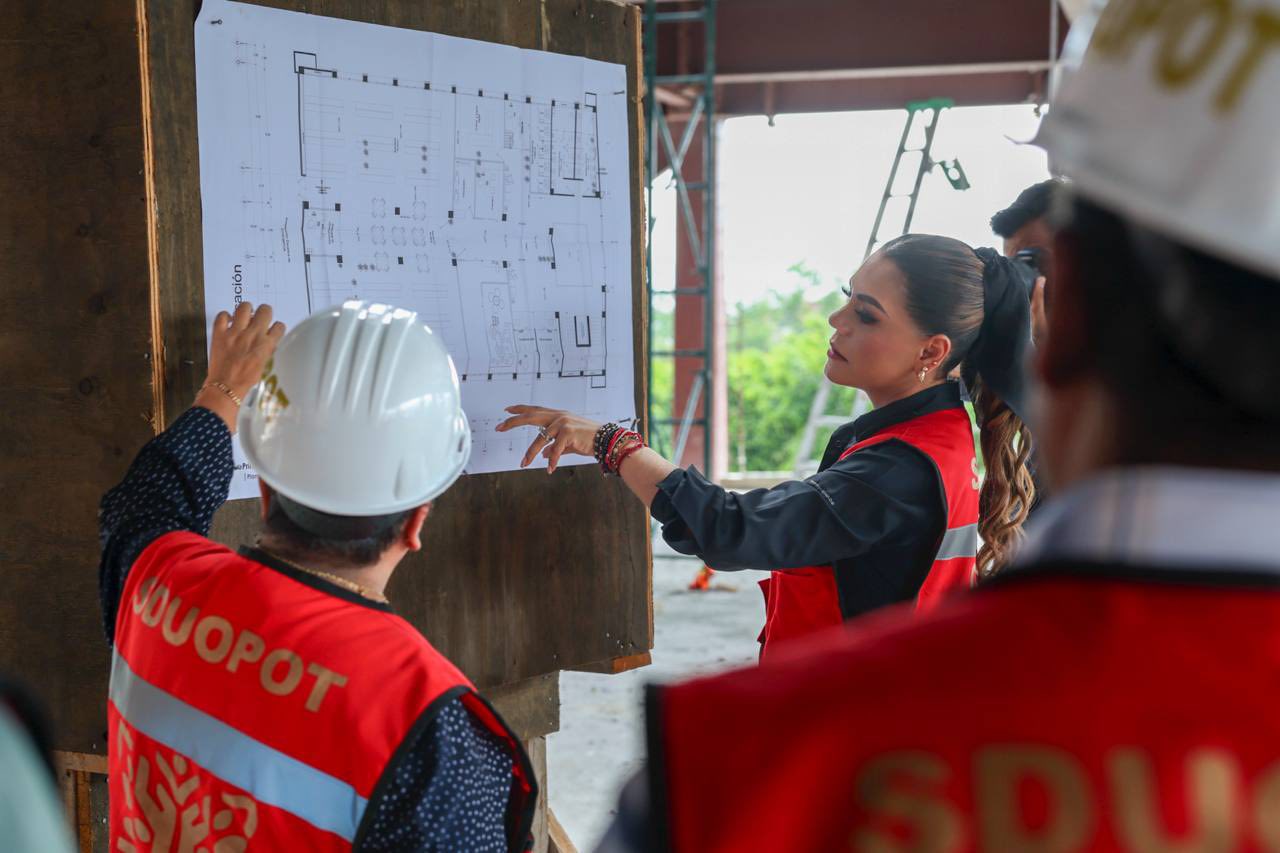 Evelyn Salgado Pineda supervisó los trabajos de rehabilitación del Polideportivo de Chilpancingo