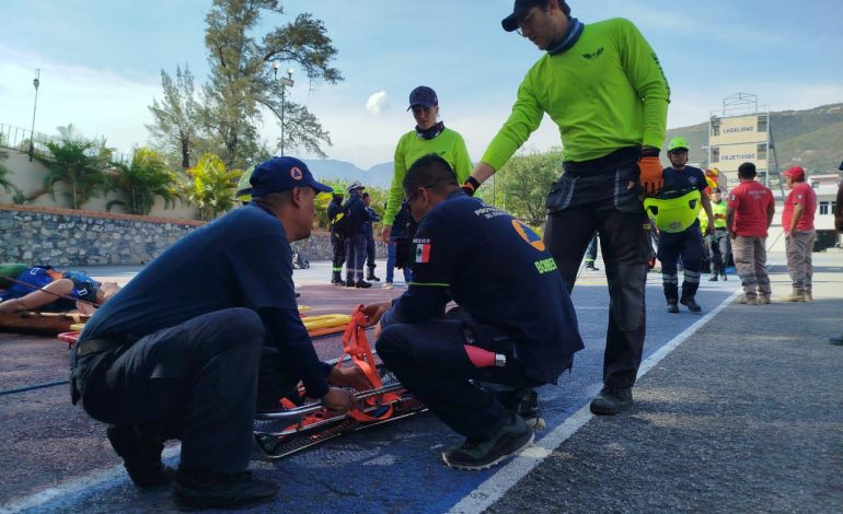 E. Salgado fortalece compromiso con capacitación del personal operativo de la SGIRPCGRO