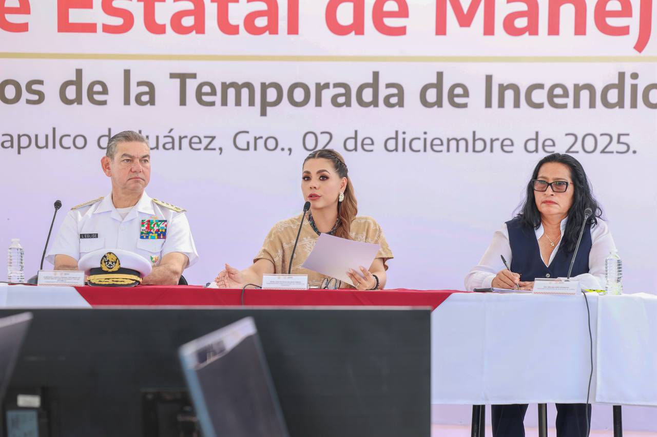 E. Salgado comparte fotografías de la reunión con el Comité Estatal de Manejo del Fuego 2025