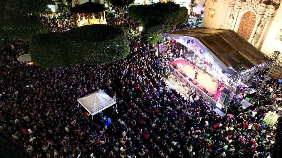 E. Salgado celebra cierra de la 88ª Feria Nacional de la Plata en Taxco