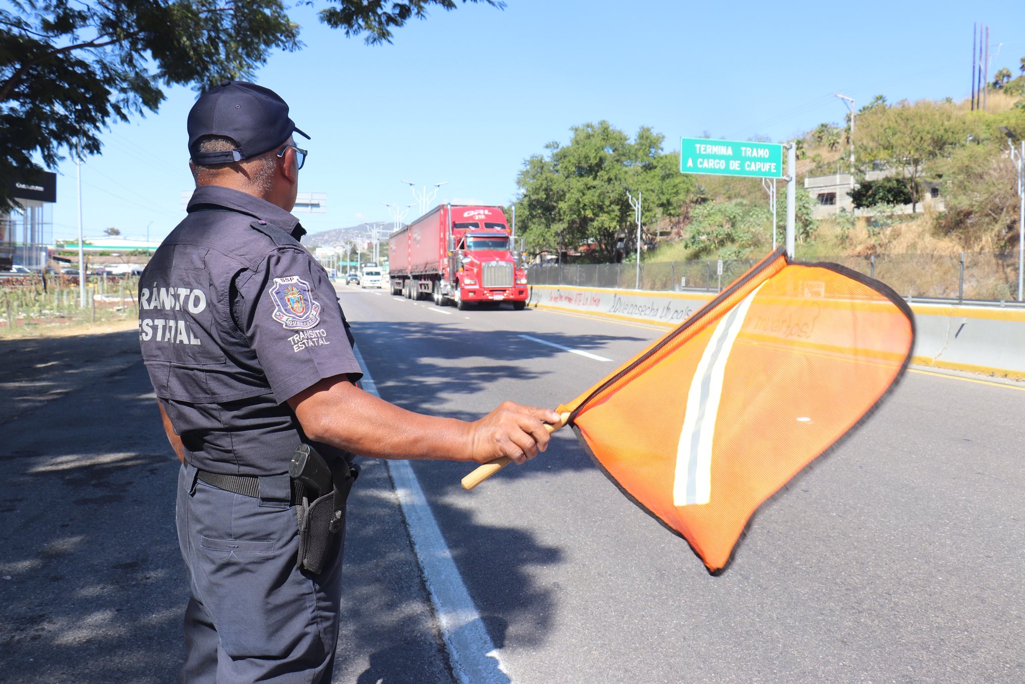 Refuerzan vigilancia carretera en Guerrero por temporada vacacional de invierno