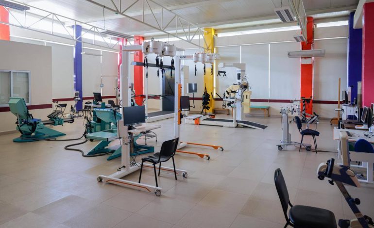 Fortalece Evelyn Salgado los servicios de rehabilitación a través del DIF Guerrero en 2025