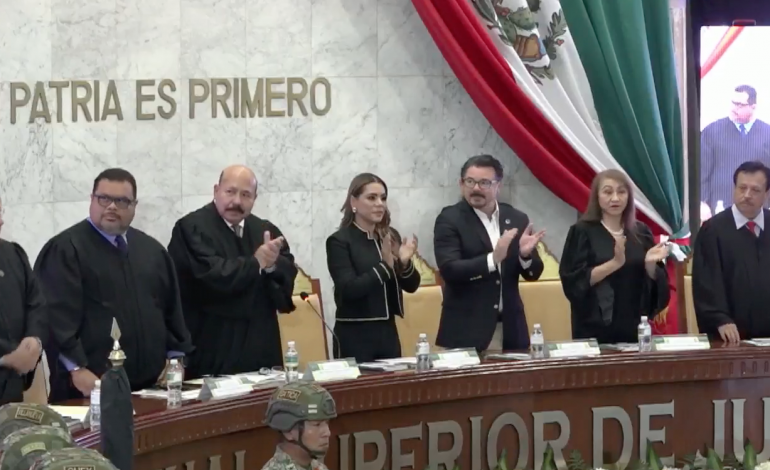 Evelyn Salgado asiste al Primer Informe del Presidente del TSJG, Magistrado Raymundo Salinas, en Chilpancingo