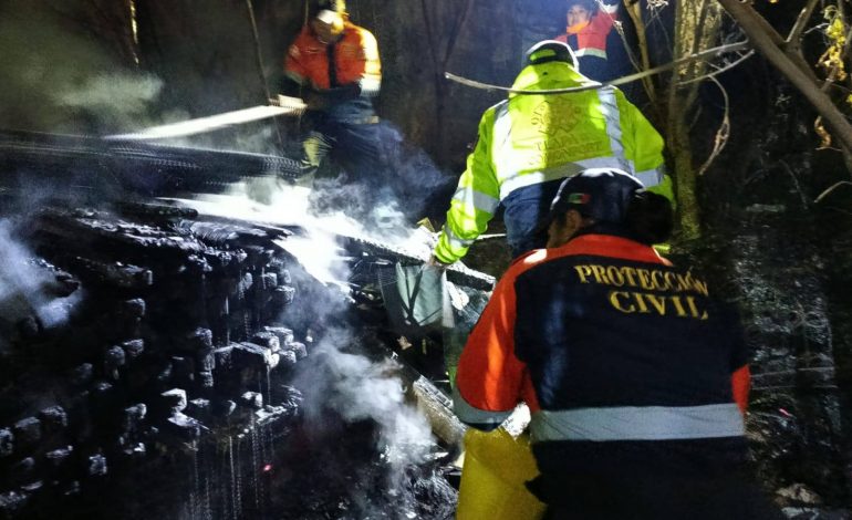 Protección Civil de Tlapa atiende reporte por presunto incendio en la colonia Santa Anita