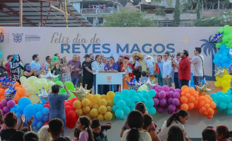 E. Salgado comparte fotos de la celebración por el Día de Reyes en Chilpancingo