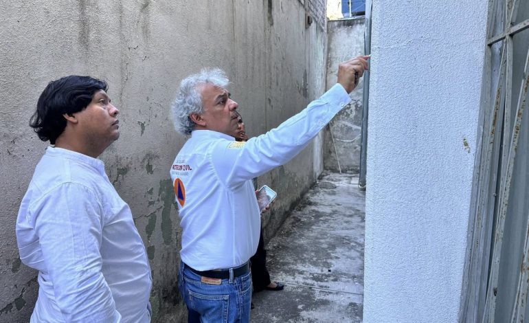 Protección Civil supervisa inmuebles dañados tras sismo del 2 de enero en Guerrero