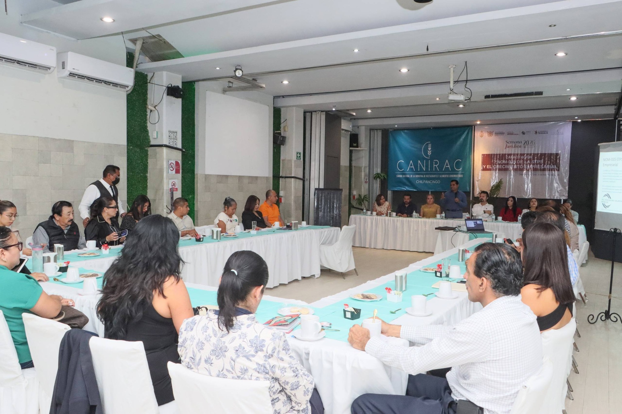 Fortalece gobierno estatal la salud mental laboral en empresas de Chilpancingo