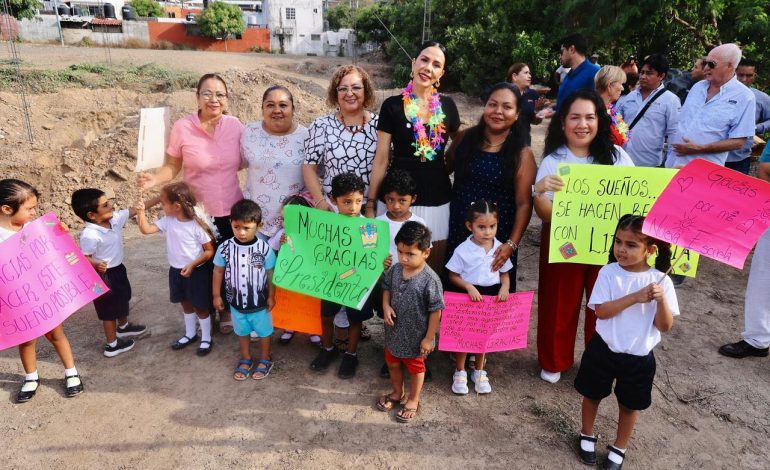 Presidenta Lizette Tapia Castro da inicio a la construcción de Jardín de Niños en la zona de La Puerta