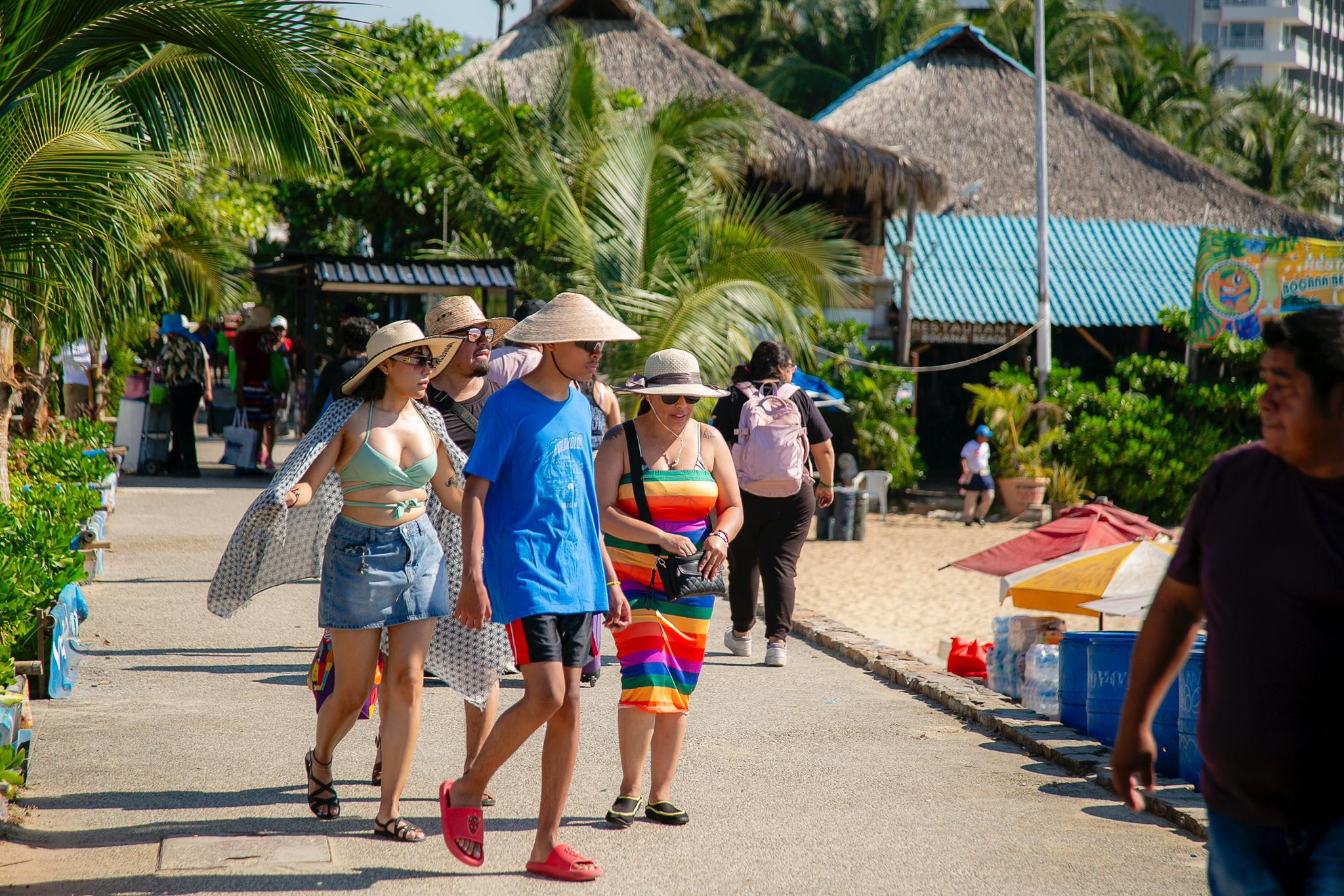 Guerrero consolida su vocación turística con un domingo de alta afluencia en el Hogar del Sol