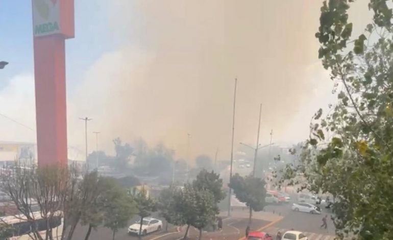 Incendio de pastizal moviliza a cuerpos de emergencia en Atizapán