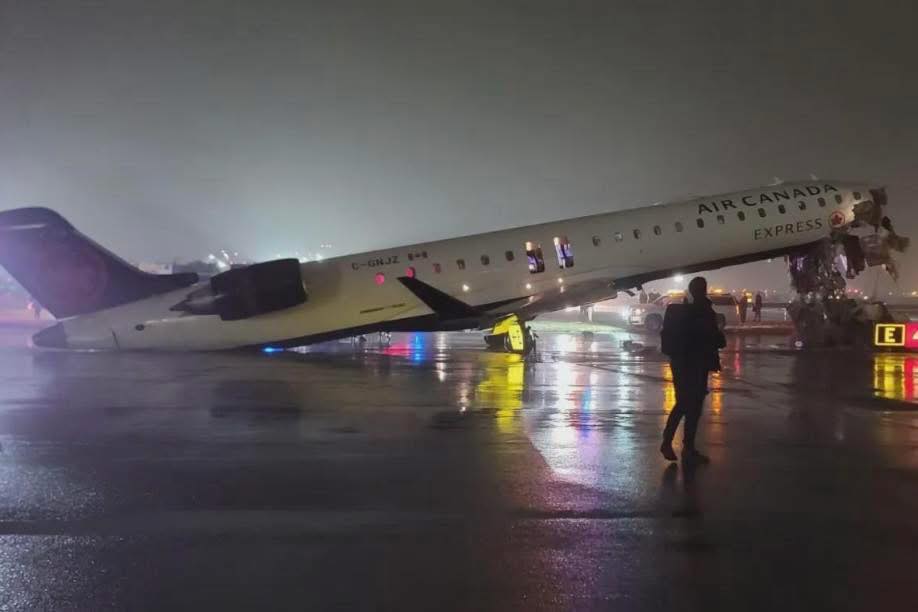 Reportan accidente aéreo en Nueva York; autoridades investigan posible saldo de víctimas